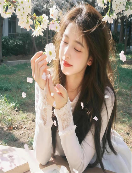 老中医吮她的花蒂和_视频播放_不想回家的女人