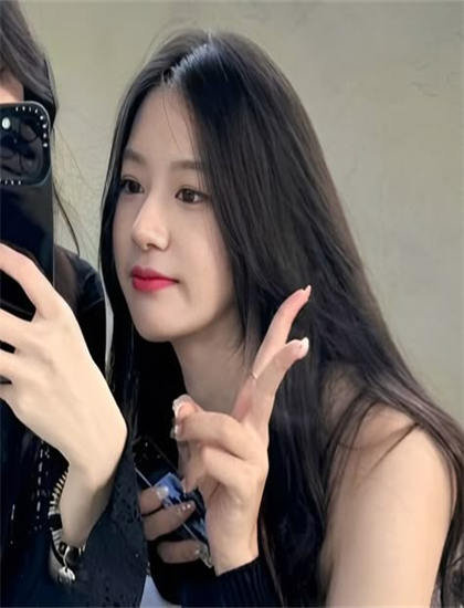 更年期的女人有什么症状表现_女教师在线中文字幕看免费完整版